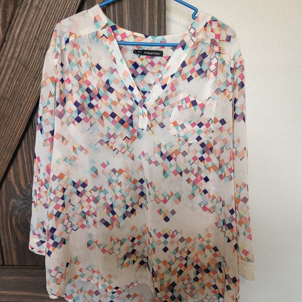 Matrices size 2 multi-colored  3/4 sleeve top